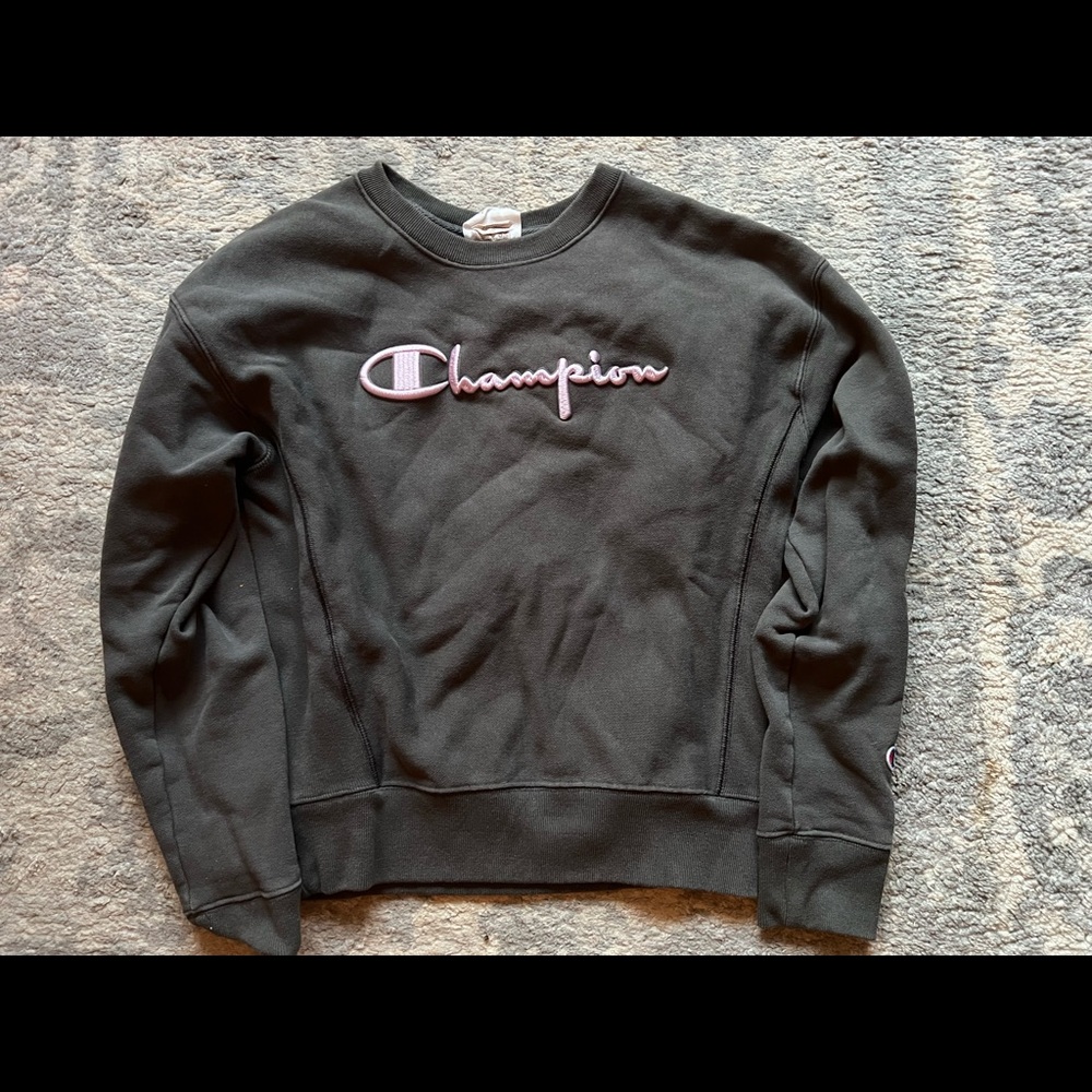 Champion crewneck size small, great condition